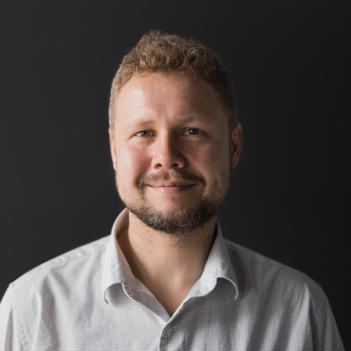 Максим Коновалов