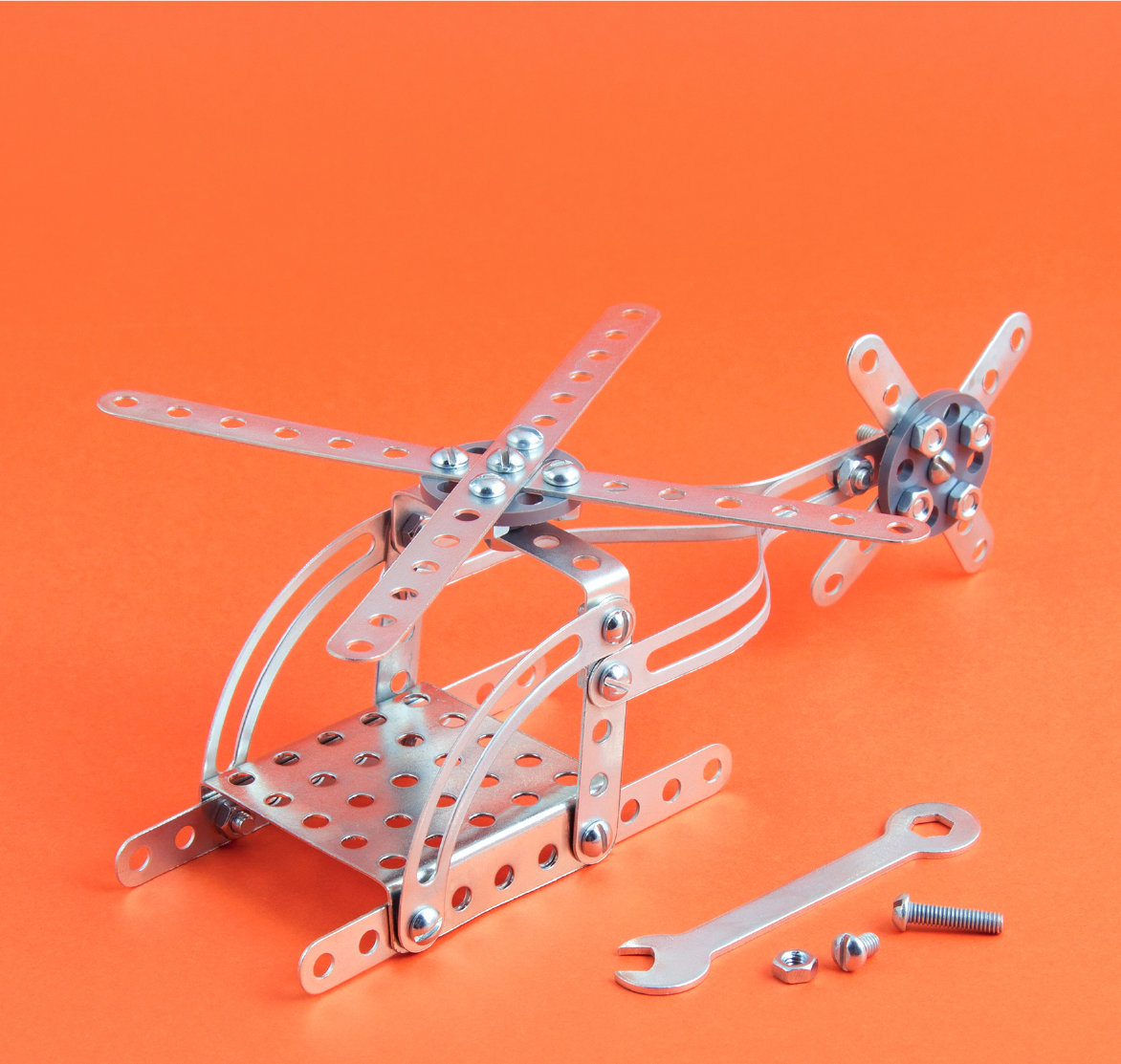 Брендинг и&nbsp;сайт разработчика мобильных приложений Гротем